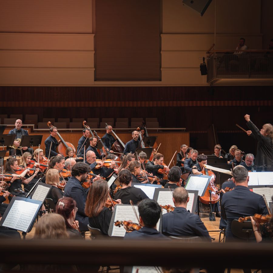 Brussels Philharmonic, Kazushi Ono