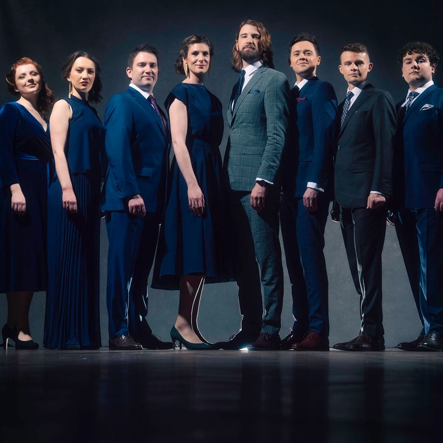 VOCES8