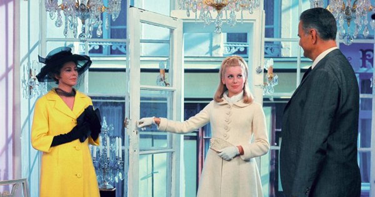 The Umbrellas of Cherbourg — senior session: screening + snack