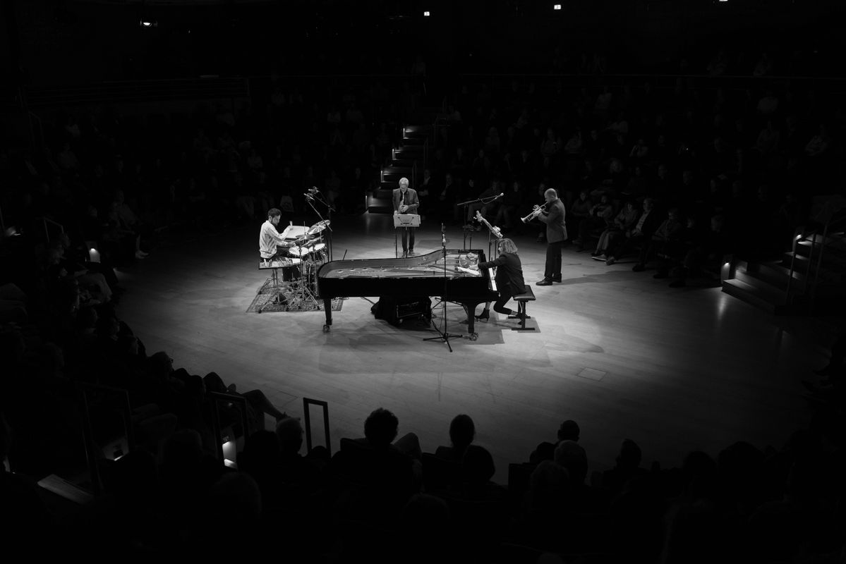 Amir ElSaffar, Tomas Fujiwara, Ole Mathisen, Tania Giannouli