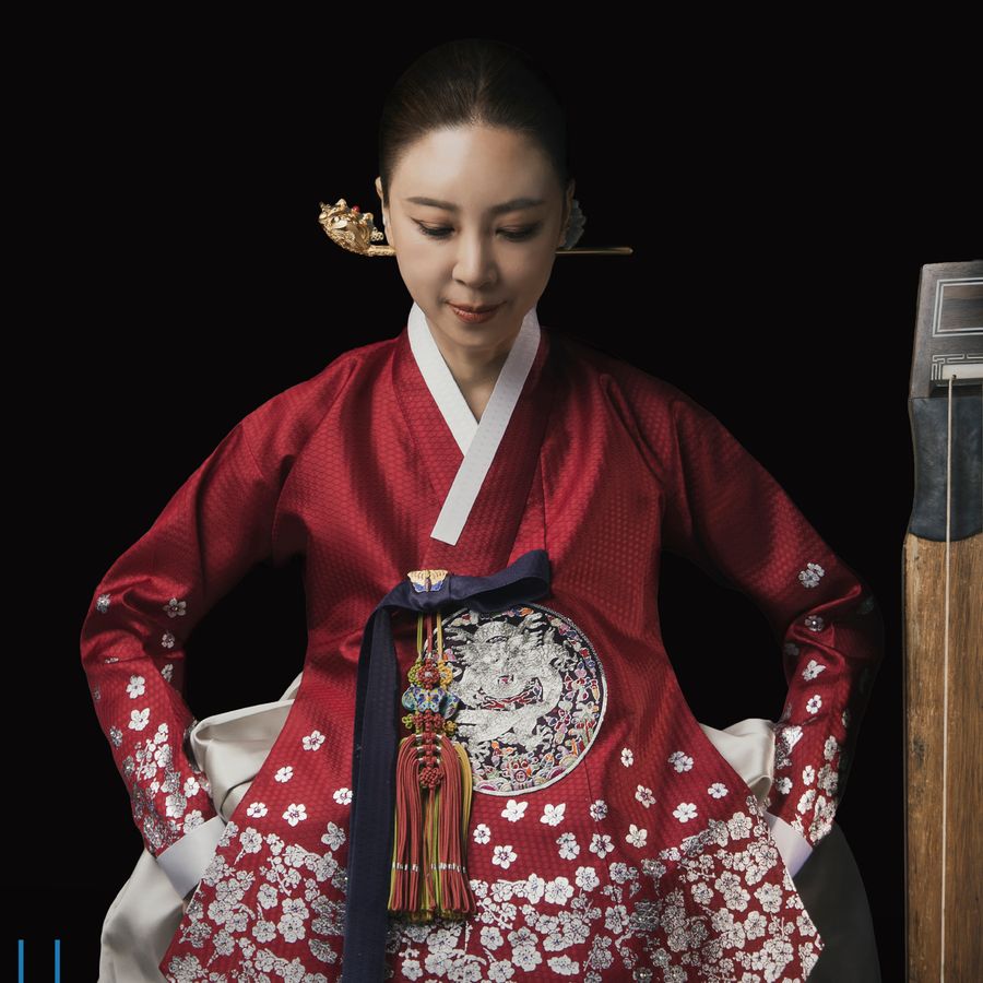 Yoon-jeong Heo’s Geomungo – Masterful Harmony