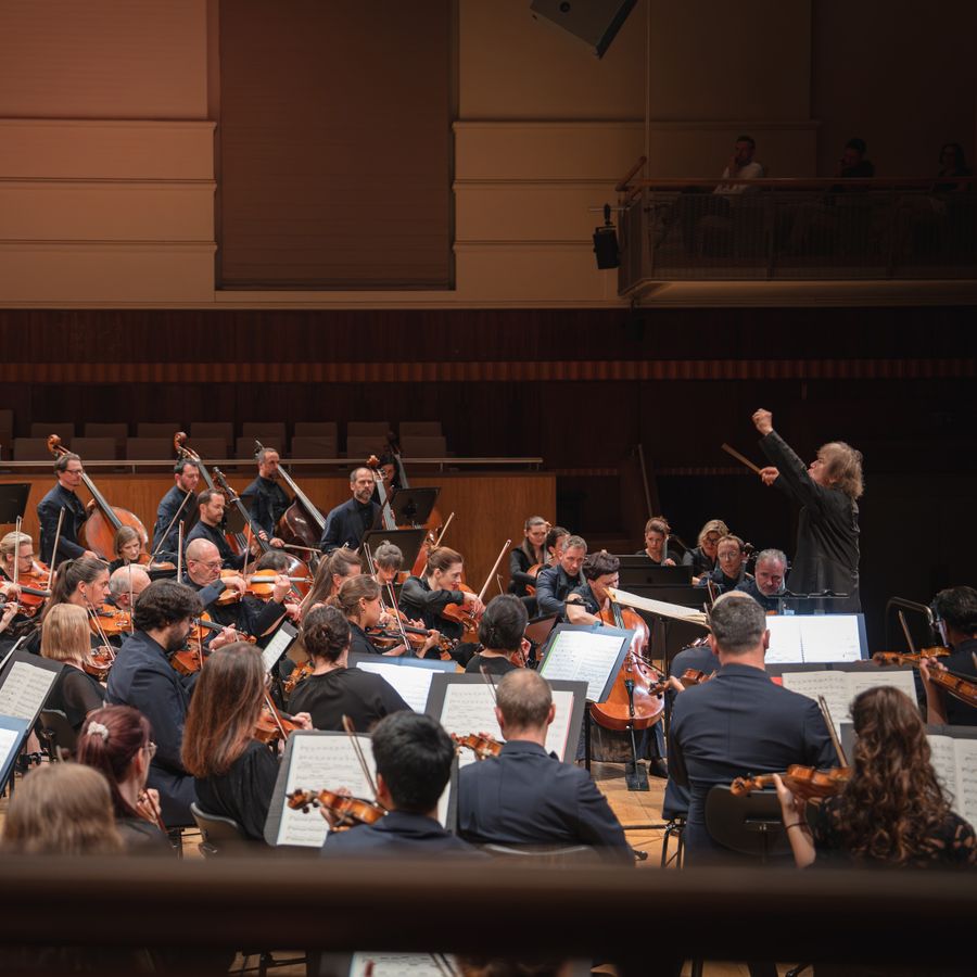 Brussels Philharmonic, Kazushi Ono