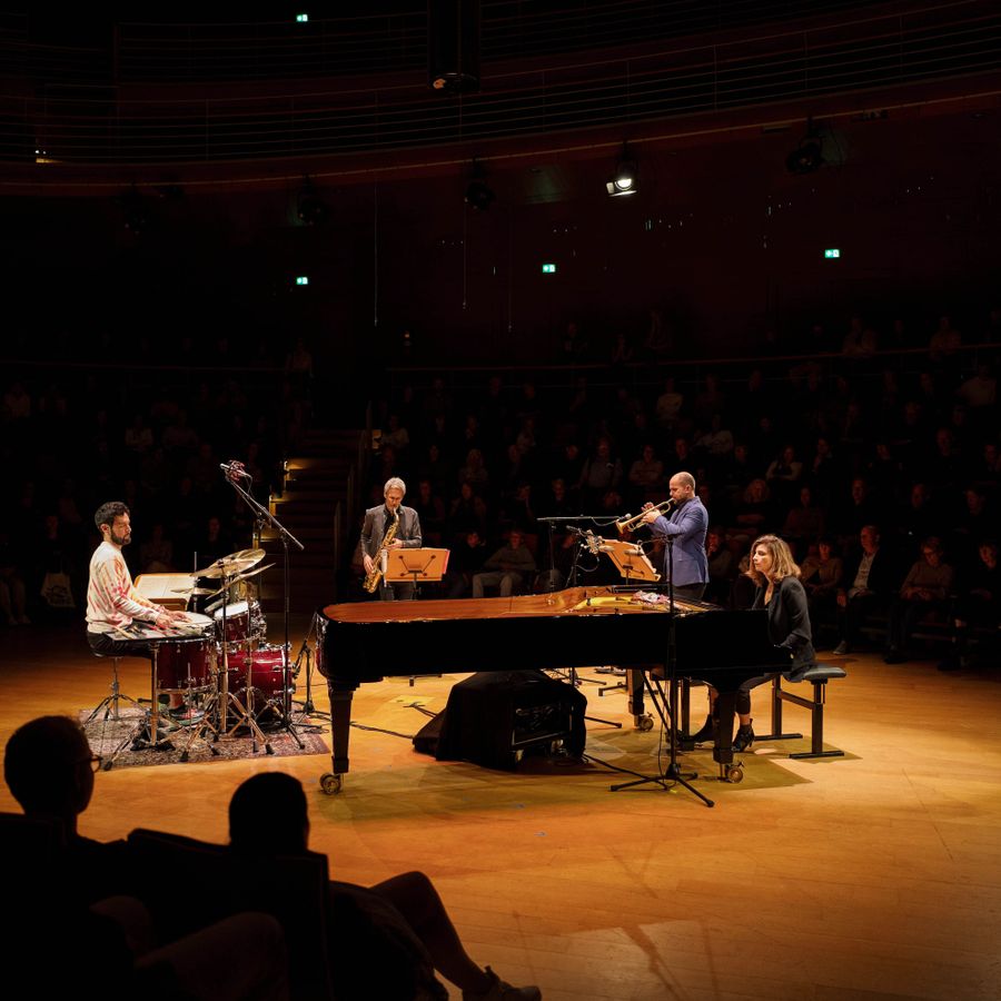 Amir ElSaffar, Tomas Fujiwara, Ole Mathisen, Tania Giannouli