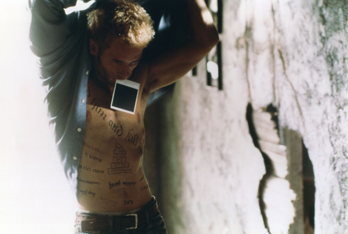 Memento (Christopher Nolan)